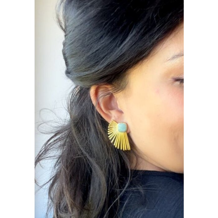 Atelier Albertine 18k vergulde waaier oorbellen amazoniet