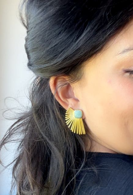 Atelier Albertine 18k vergulde waaier oorbellen amazoniet