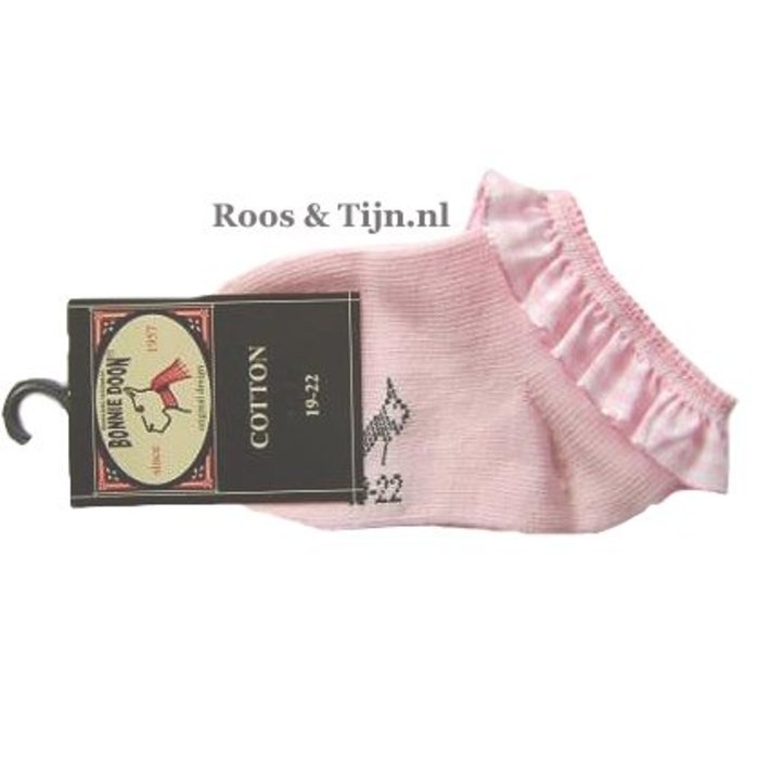 Bonnie Doon baby- en kinder beenmode  sneakersokjes met lief geruit kantje