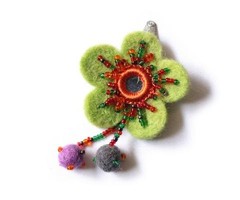 Cute Factory haarknipje bloem groen