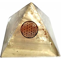Orgonit Pyramide mit Selenit und Blume des Lebens