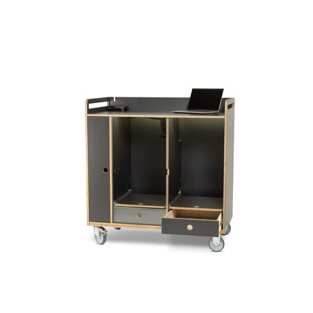 Lay3rs AMcart, an innovative 3D-print trolley for education.