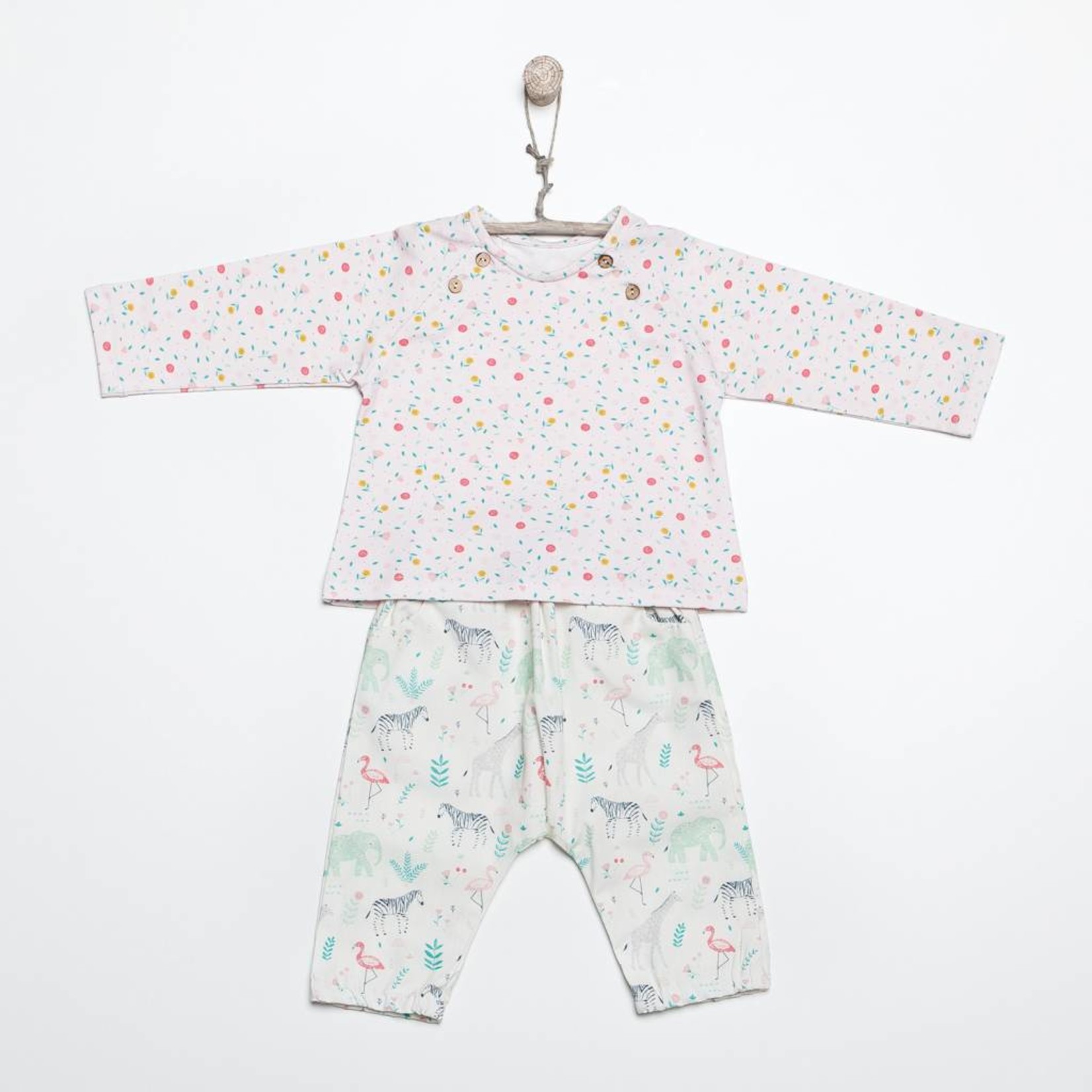 Katia Fabrics Naaipatroon Baby shirt en broek (B1)