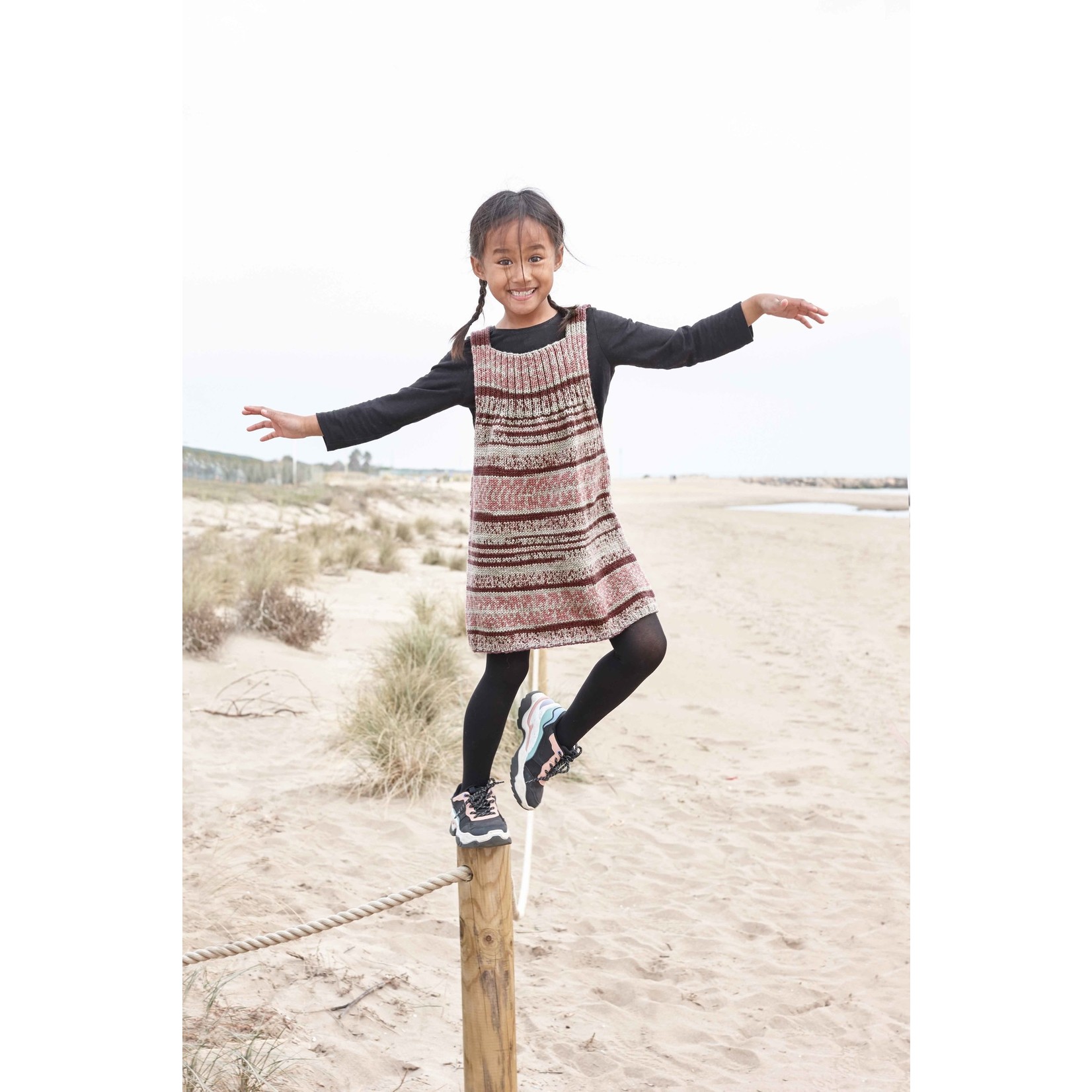 Katia Scandinavia 355 Roos-Lichtroze-Flessengroen