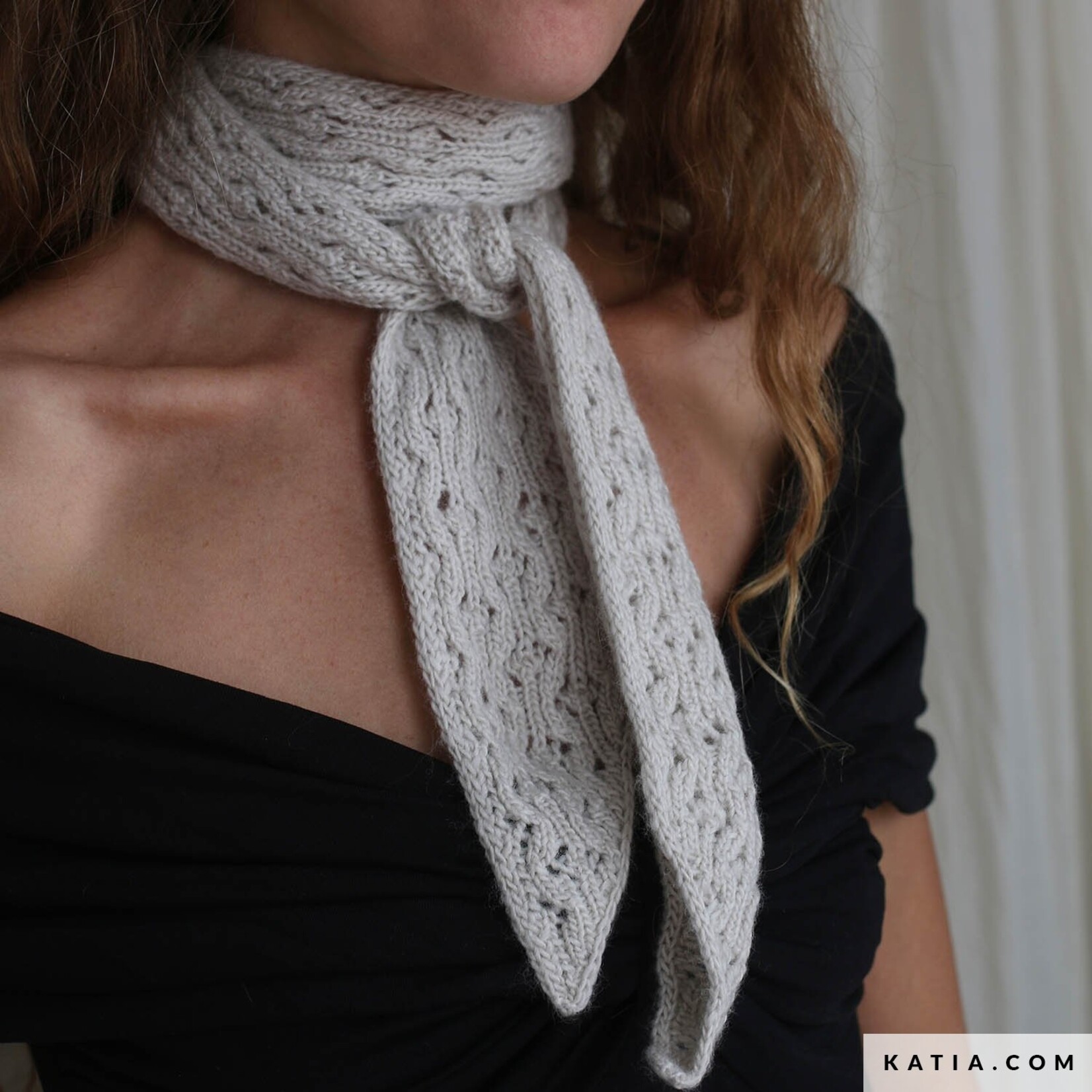 Scheepjes Gratis Breipatroon Noisette Shawlette van @trusthemojo