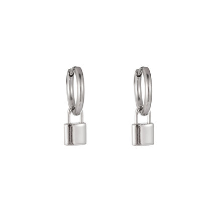 GO-DUTCH LABEL Go Dutch Label Earrings with Charm Padlock Silver colored