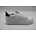 Witte sneaker met zwarte accenten