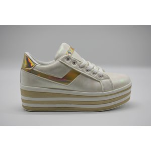 witte sneakers met goud