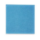 Spuugdoek licht blauw met naam geborduurd