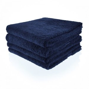 Handdoek donker blauw met naam geborduurd