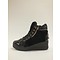 zwarte sneaker met lak