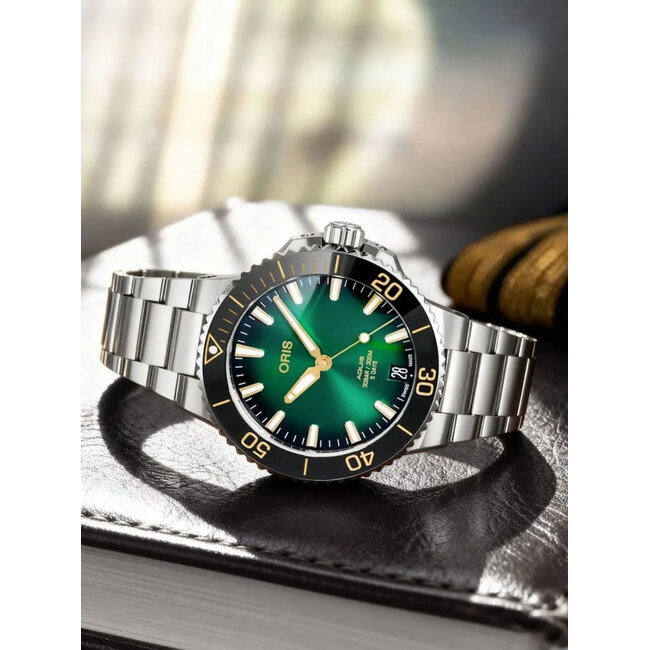 Oris  01 400 7769 4127-07 8 22 09PEB Herrenuhr Aquis Date 41,5mm 30ATM