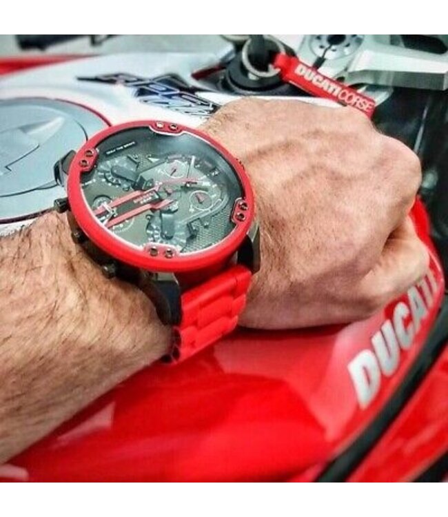 Diesel Mr. Daddy 2.0 DZ7370 Herrenuhr