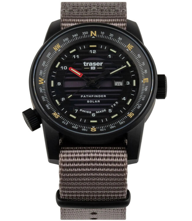 Traser  H3 111400 Herrenuhr P68 Pathfinder Solar 46mm 10ATM