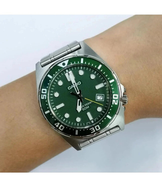 Casio  MTD-135D-3AVDF Herrenuhr Edelstahl Grün