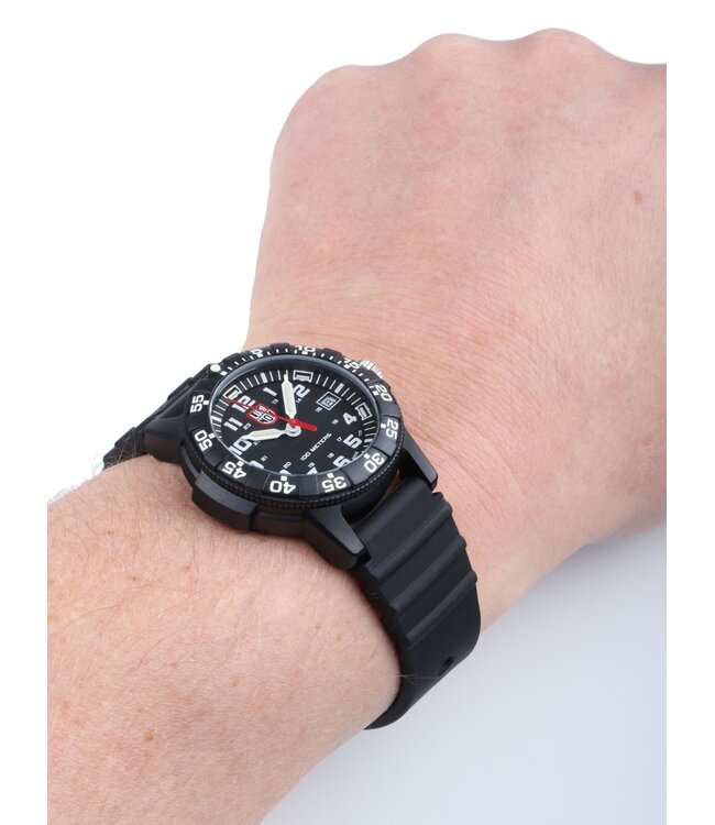 XS.0301.L Herrenuhr Sea 39 mm