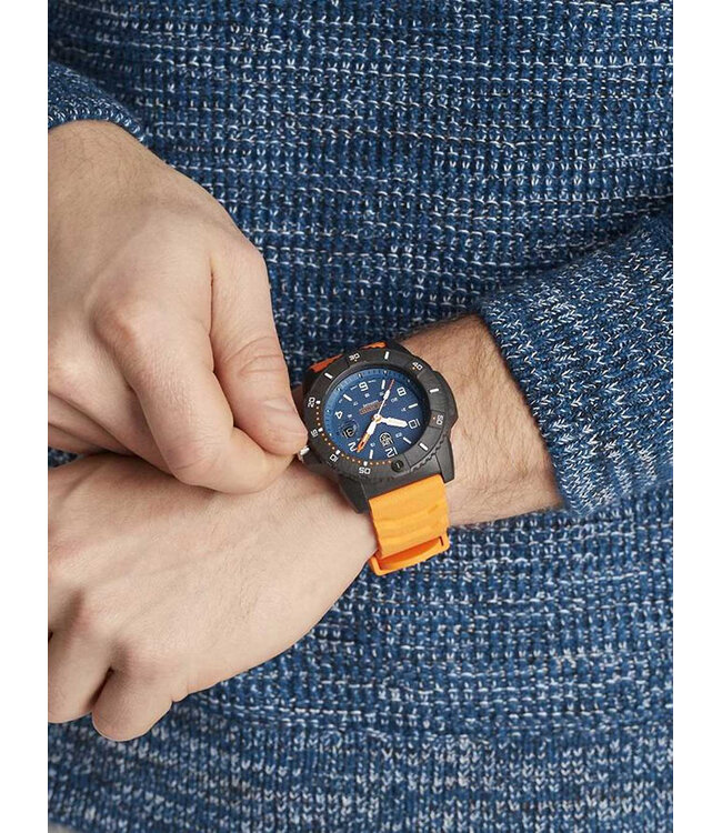XS.3603 Herrenuhr Navy 45 mm