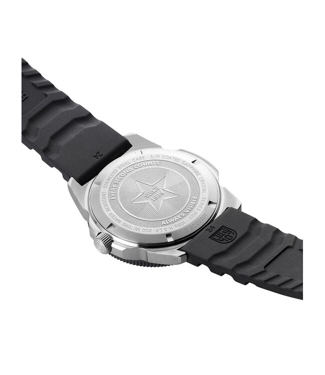 XS.3121.1 Herrenuhr Pacific 44 mm