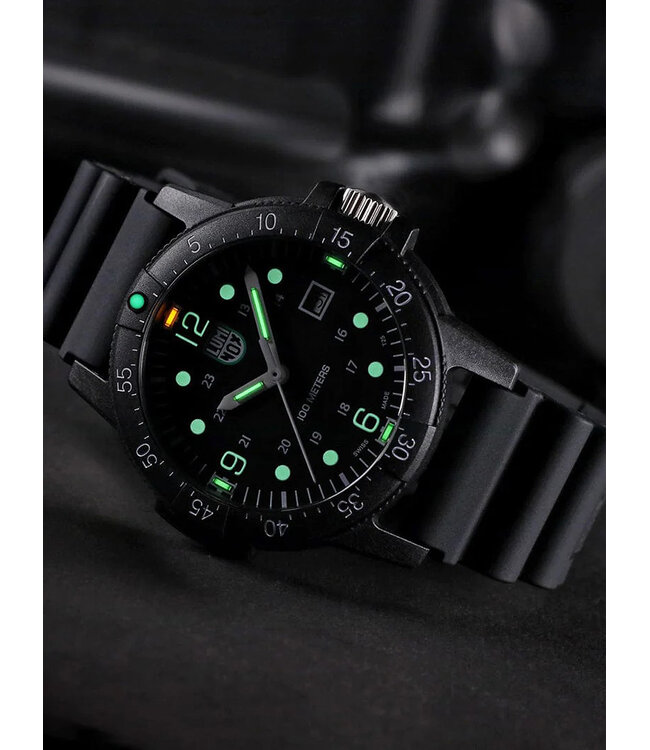 X2.2001 Herrenuhr Sea 44 mm