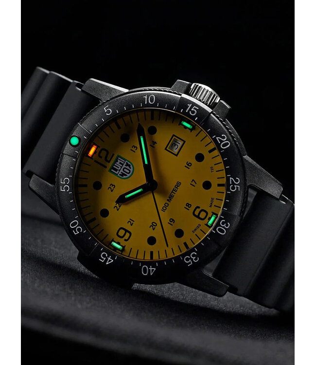 X2.2005 Herrenuhr Sea 44 mm