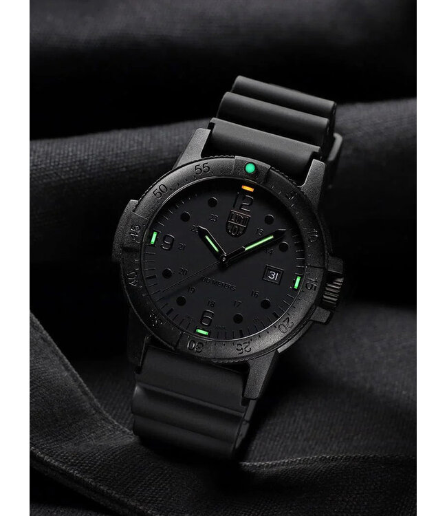X2.2001.BO Herrenuhr Sea 44 mm