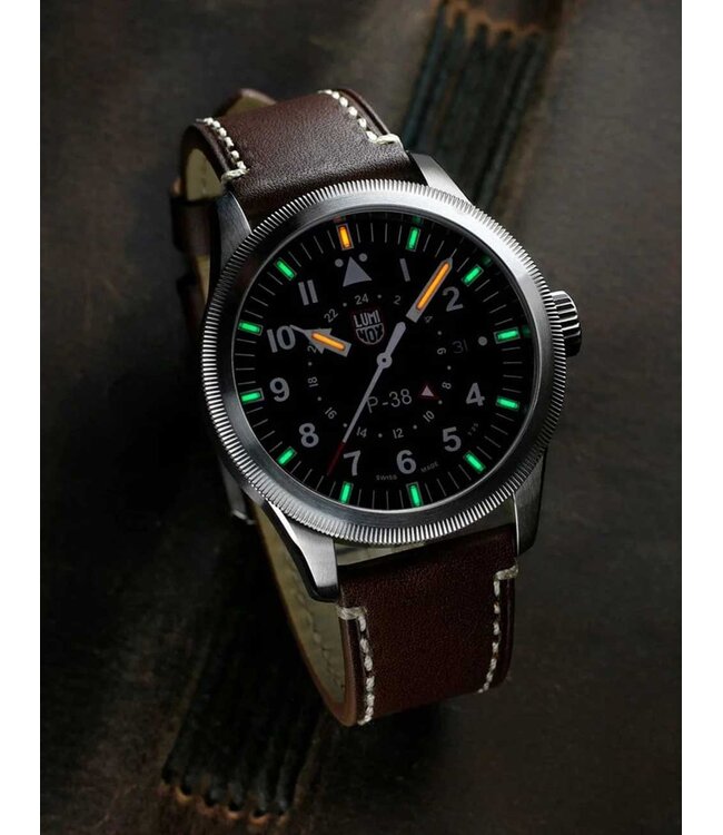 XA.9521 Herrenuhr P-38 42 mm
