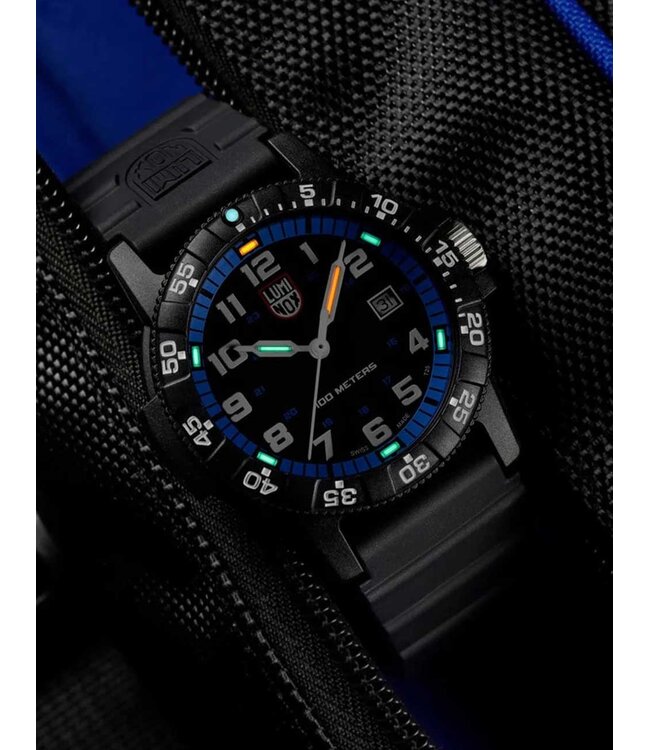XS.0324 Herrenuhr Leatherback 44 mm