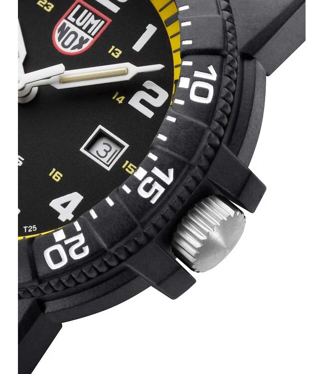 XS.0325 Herrenuhr Leatherback 44 mm