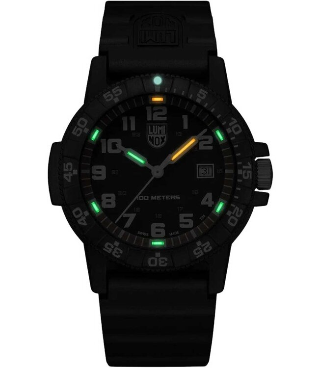 XS.0335 Herrenuhr Leatherback 44 mm