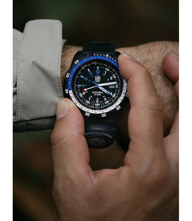 XL.8833 Herrenuhr Recon 46 mm