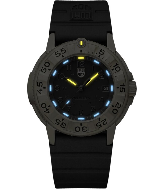 XS.3221.NSF Herrenuhr Navy 43 mm