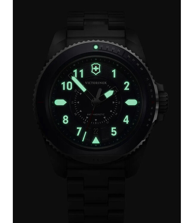 Victorinox  241978 Herrenuhr Journey 43 mm