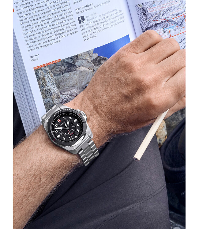 Victorinox  242009 Herrenuhr Journey 43 mm