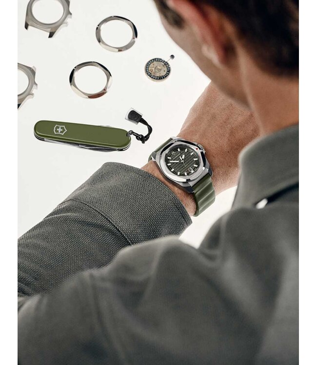 Victorinox  242017.1 Herrenuhr I.N.O.X. 41 mm