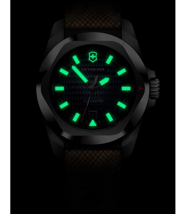 Victorinox  242018.1 Herrenuhr I.N.O.X. 41 mm