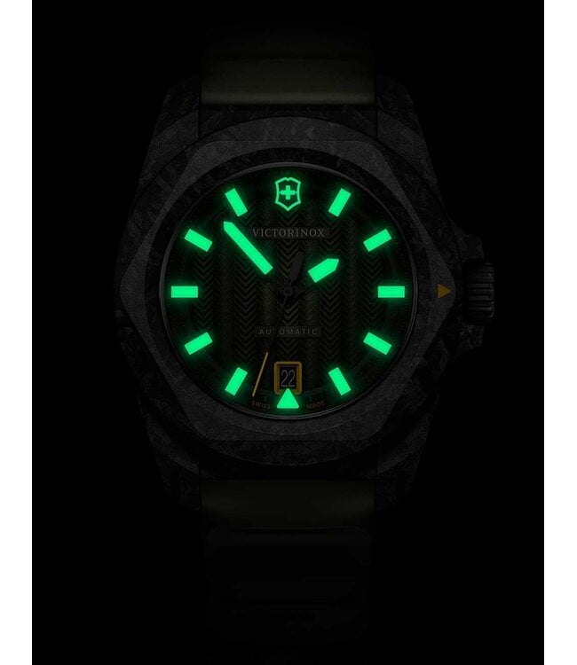Victorinox  242021.1 Herrenuhr I.N.O.X. 41 mm