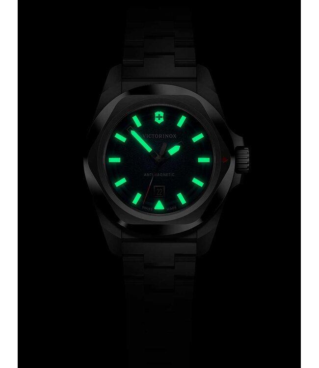 Victorinox  242038 Damenuhr I.N.O.X. 32 mm