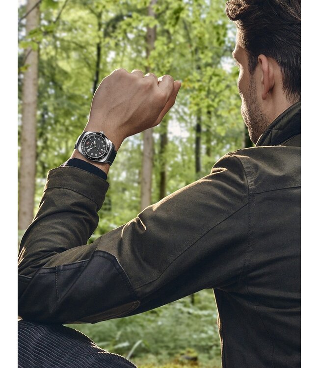 Victorinox  242044 Herrenuhr 42 mm