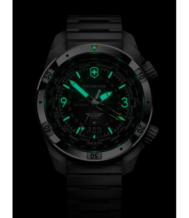 Victorinox  242004 Herrenuhr Air 43 mm