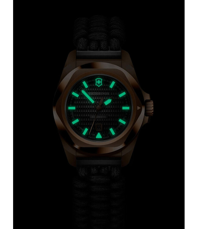 Victorinox  242025.1 Damenuhr I.N.O.X. 32 mm