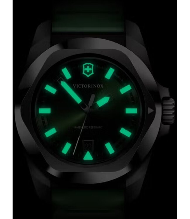 Victorinox  242085 Herrenuhr I.N.O.X 41 mm