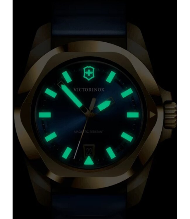 Victorinox  242090 Herrenuhr I.N.O.X 41 mm