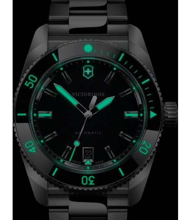 Victorinox  242105 Herrenuhr Maverick 39 mm