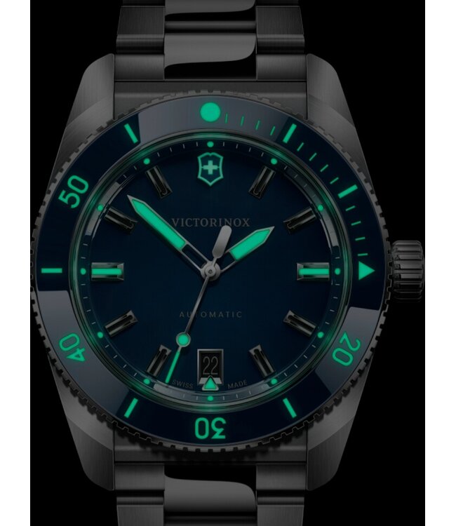 Victorinox  242106 Herrenuhr Maverick 39 mm