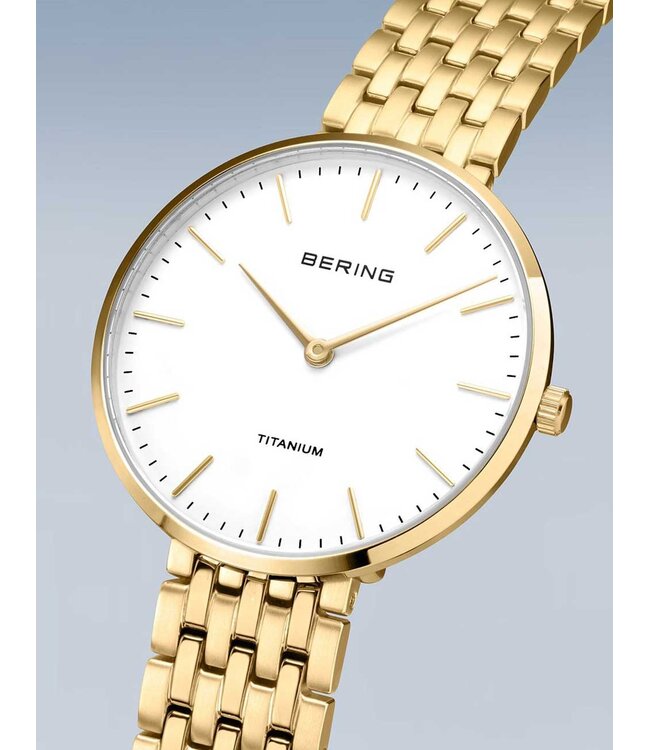 Bering 19334-334 Damenuhr Titanium 34 mm