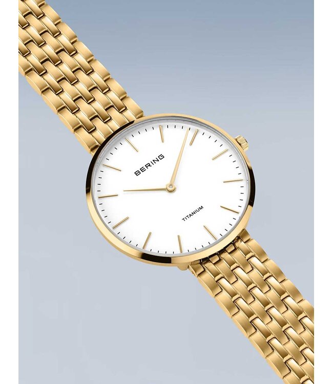 Bering 19334-334 Damenuhr Titanium 34 mm