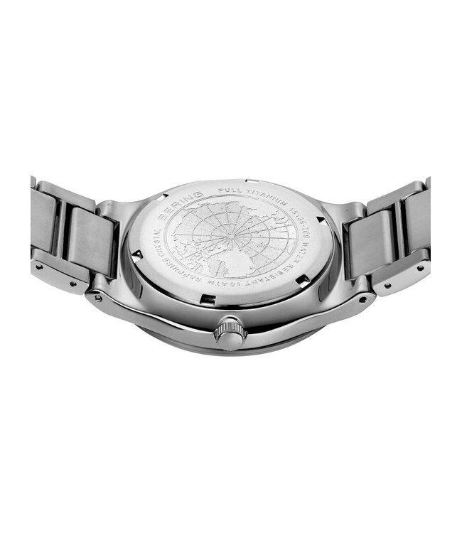 Bering 15139-709 Herrenuhr Titanium 39 mm