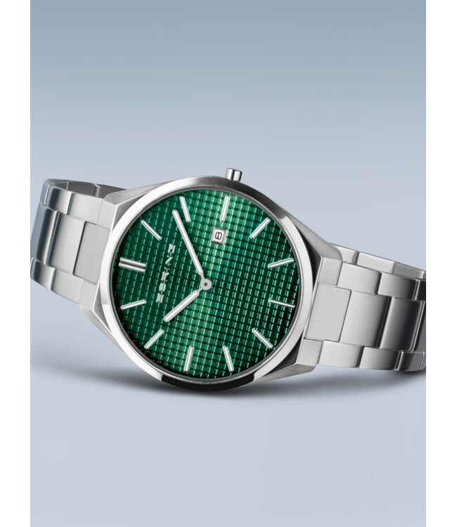 Bering 17240-708 Herrenuhr Ultra 40 mm
