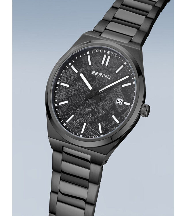 Bering 17639-722 Herrenuhr Classic 39 mm