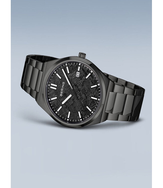 Bering 17639-722 Herrenuhr Classic 39 mm